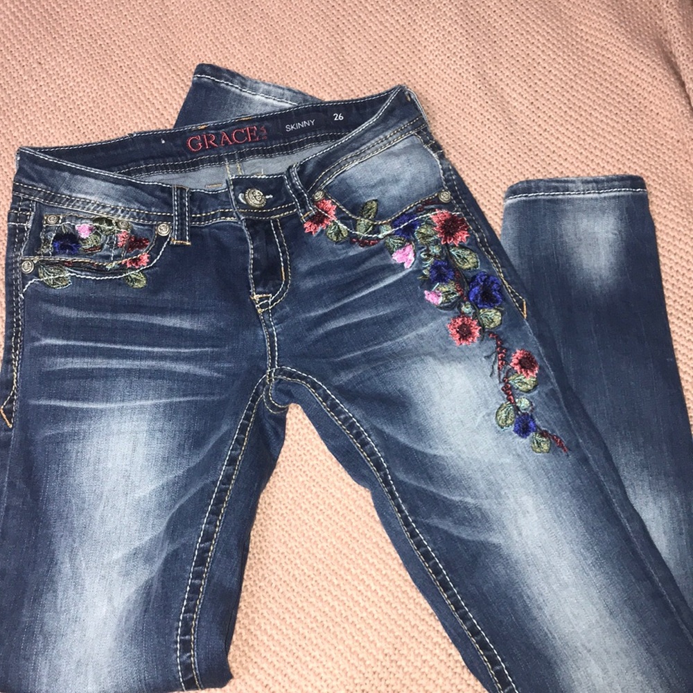 Floral embroidered Grace in LA jeans